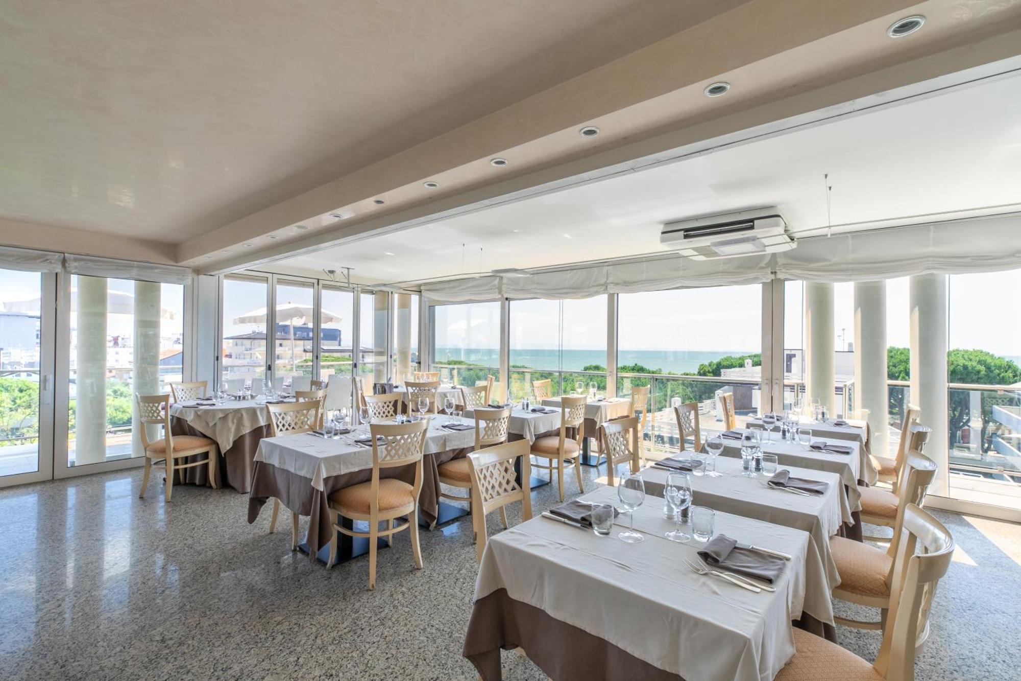 Hotel Villa Doimo Lignano Sabbiadoro Extérieur photo