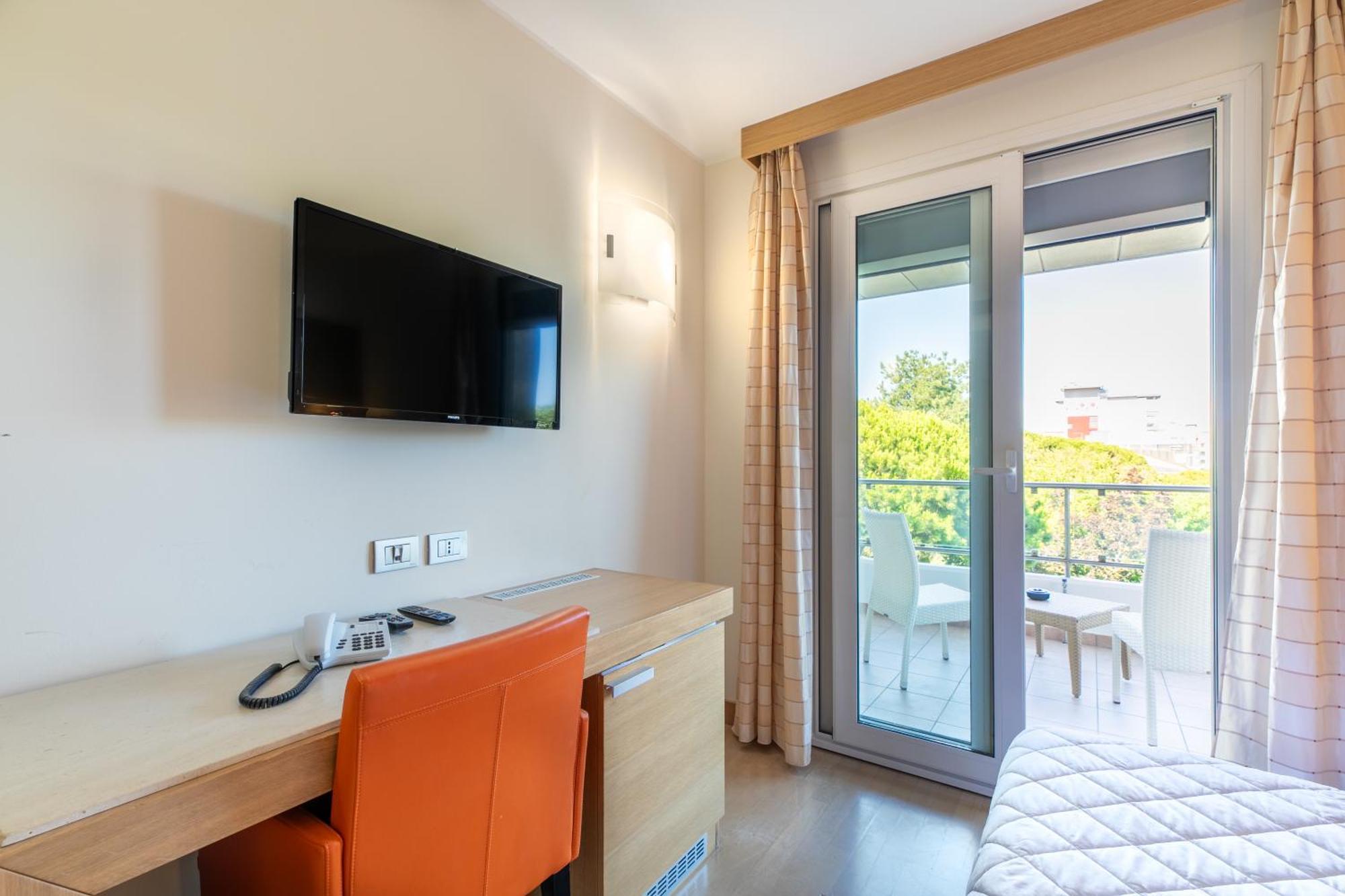 Hotel Villa Doimo Lignano Sabbiadoro Extérieur photo