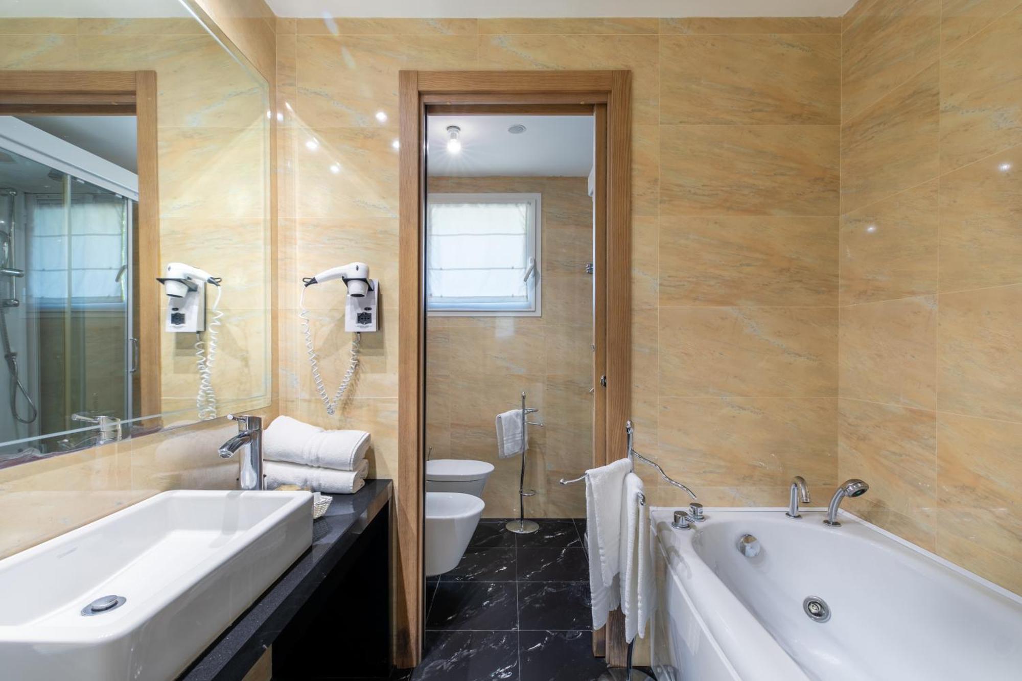 Hotel Villa Doimo Lignano Sabbiadoro Extérieur photo