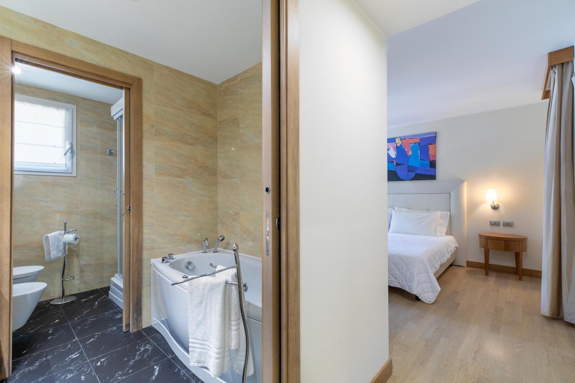 Hotel Villa Doimo Lignano Sabbiadoro Extérieur photo